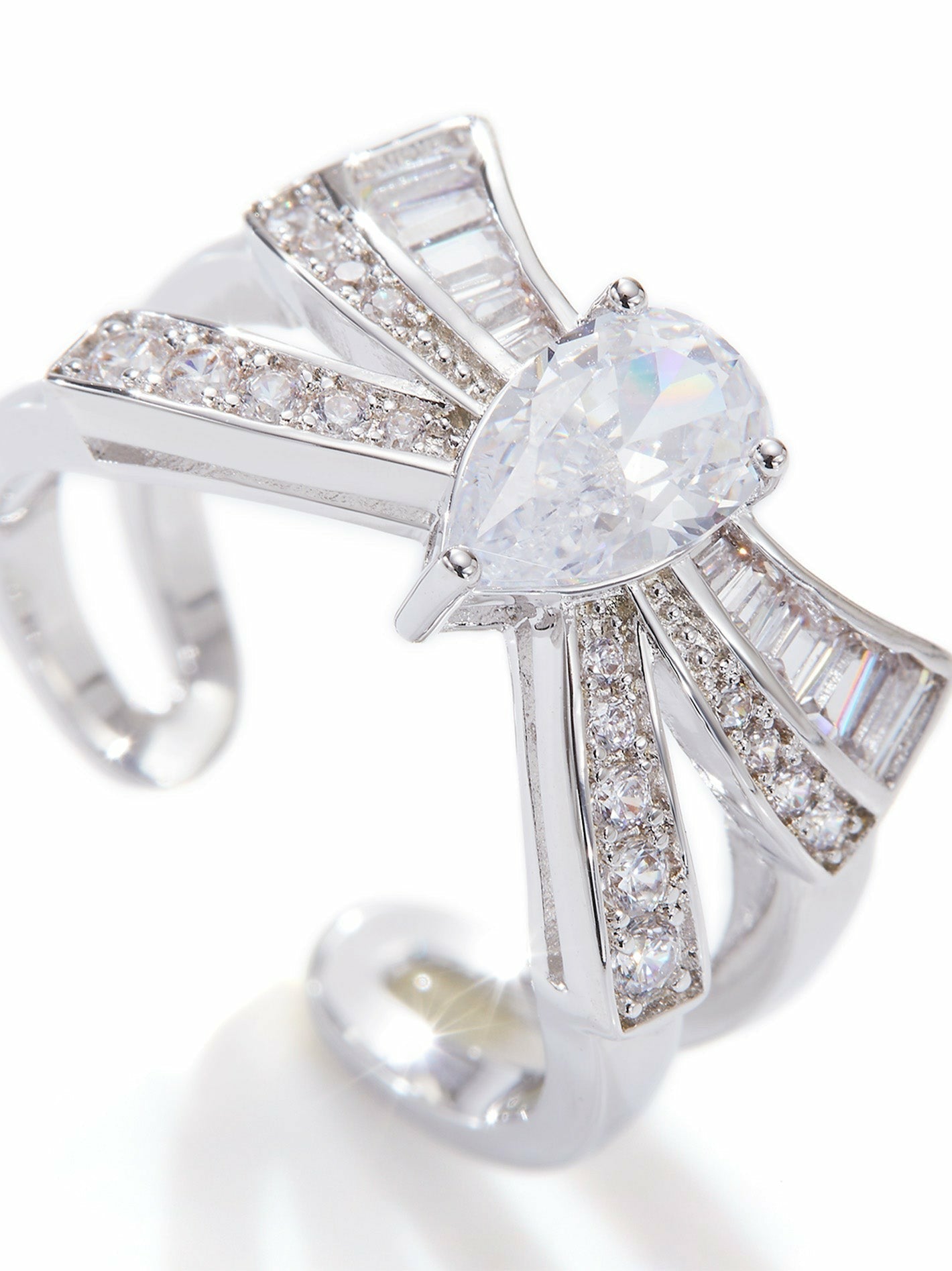 Nana Jacqueline Timeless Ribbon: Silver Jewelry Set for Mother's Day Gift White