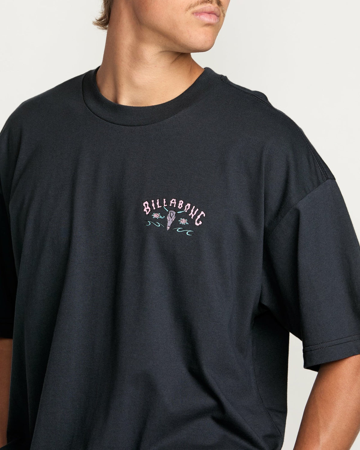 Billabong Raging Bull Regular Tee - Washed Black