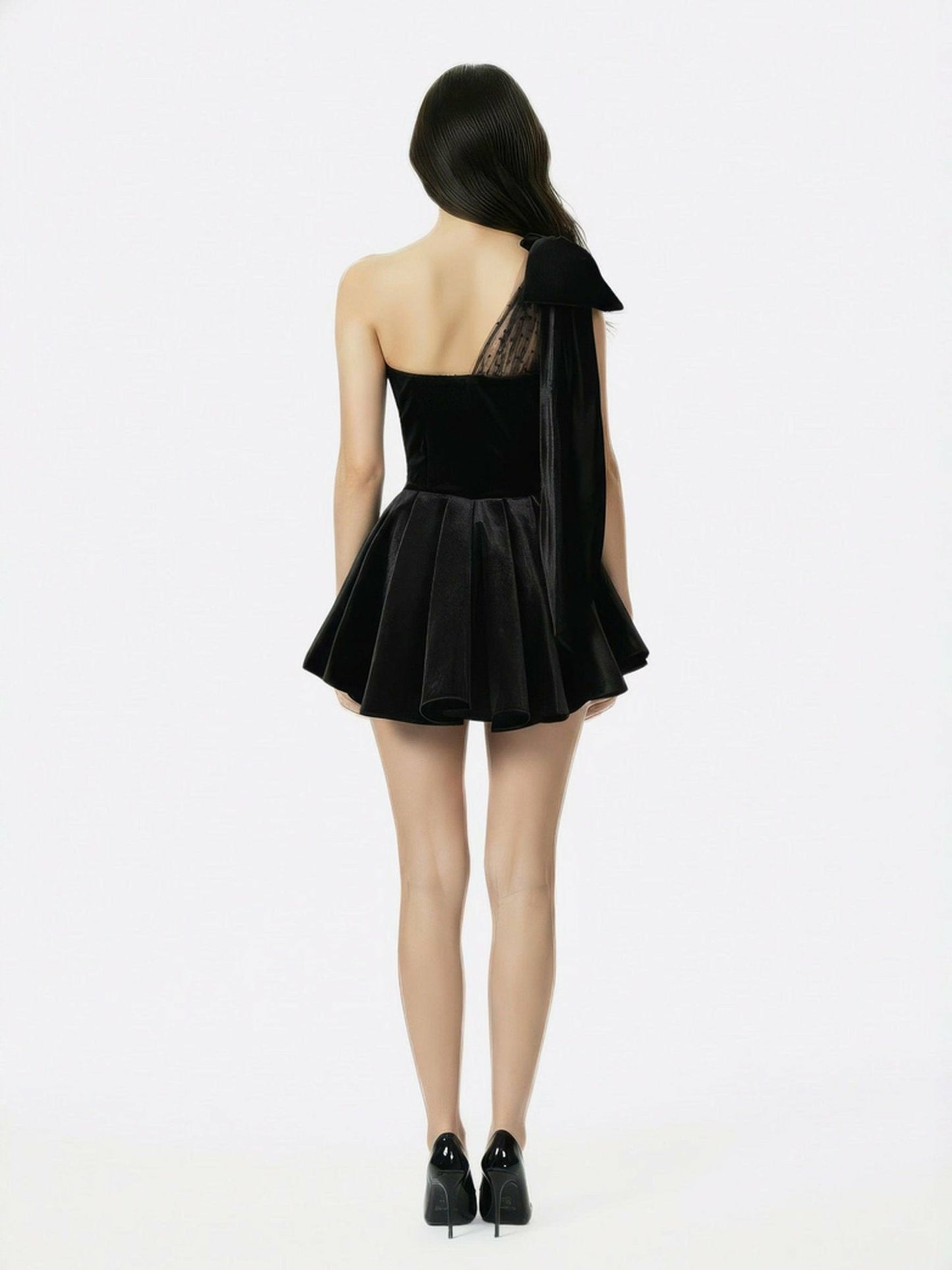 Nana Jacqueline Zephina Velvet Mini Dress: Black Mini Dress for Cocktail Party Black