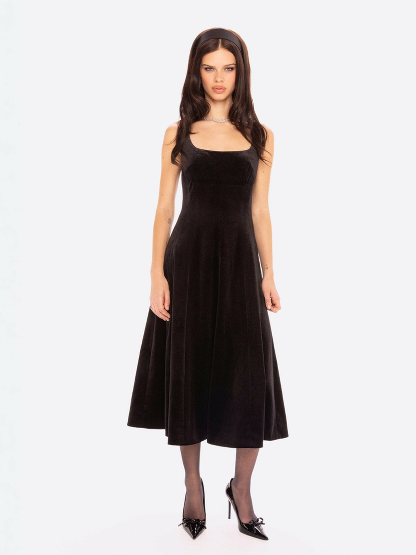 Nana Jacqueline Eleanora Velvet Maxi Dress: Black Maxi Dress for Cocktail Party Black