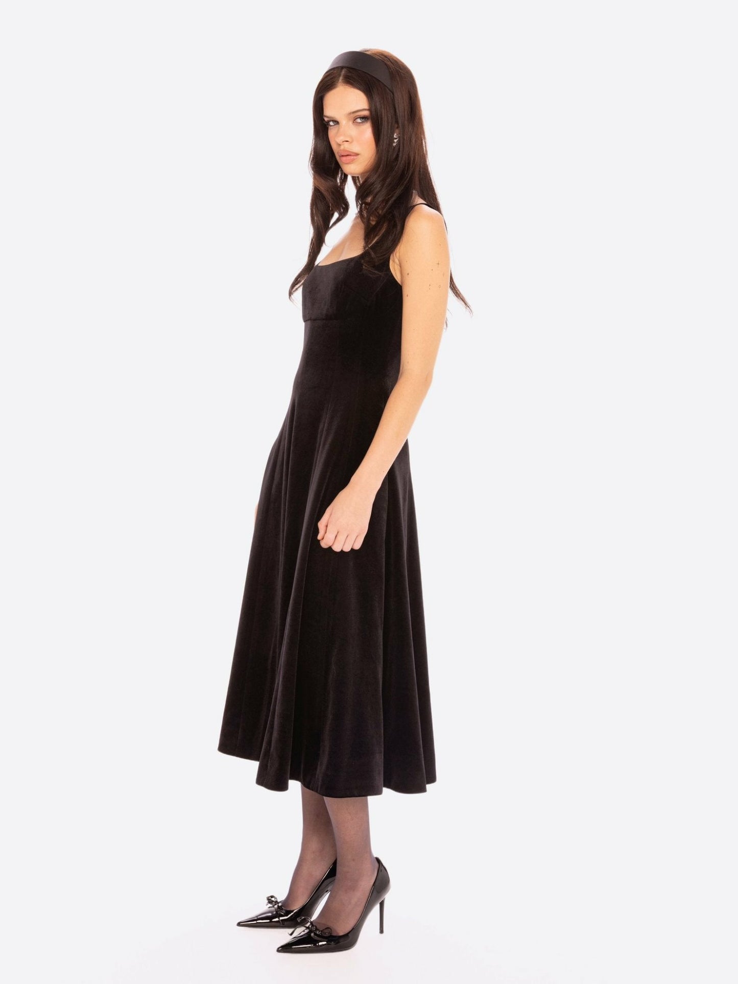 Nana Jacqueline Eleanora Velvet Maxi Dress: Black Maxi Dress for Cocktail Party Black