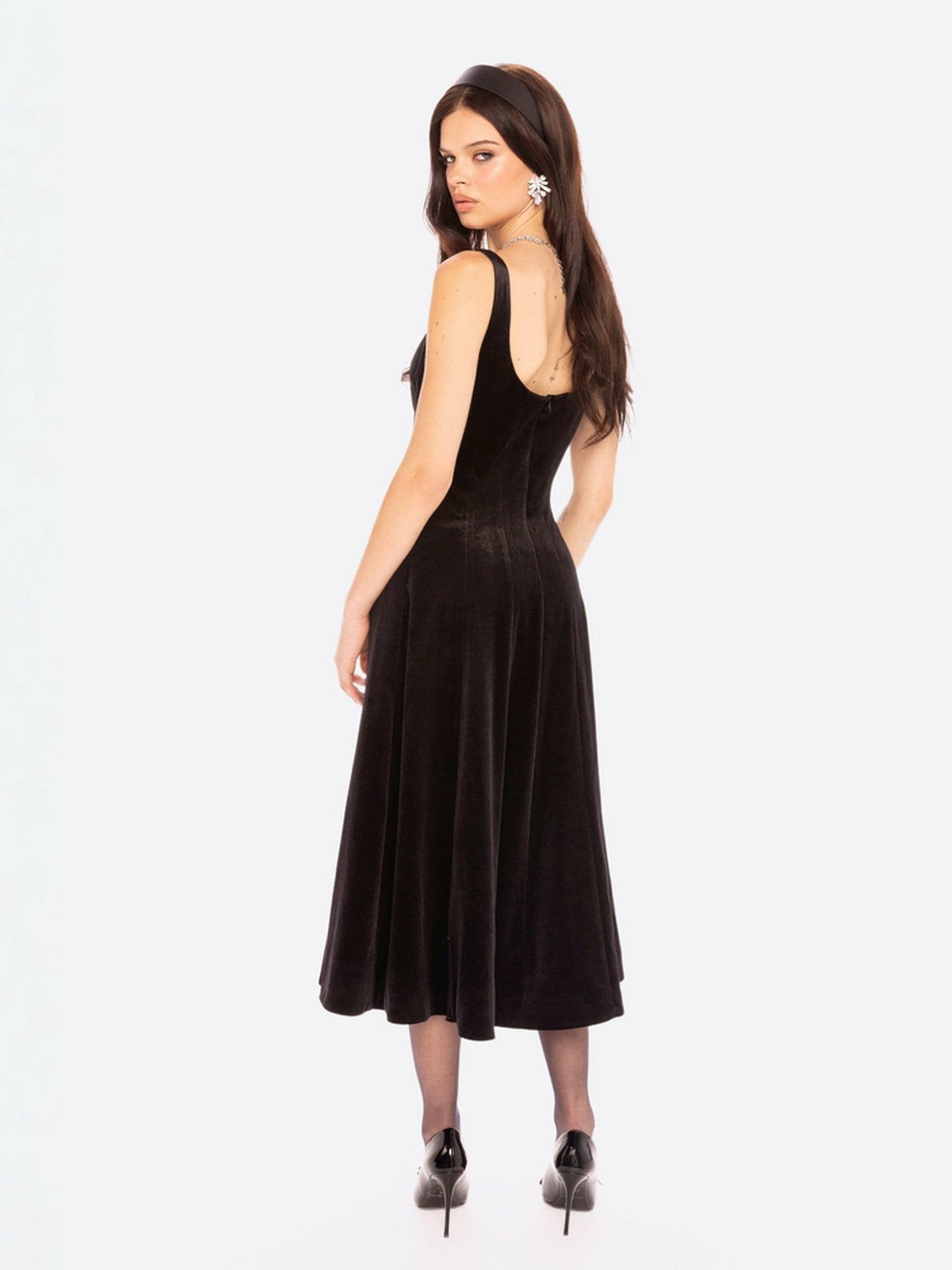 Nana Jacqueline Eleanora Velvet Maxi Dress: Black Maxi Dress for Cocktail Party Black