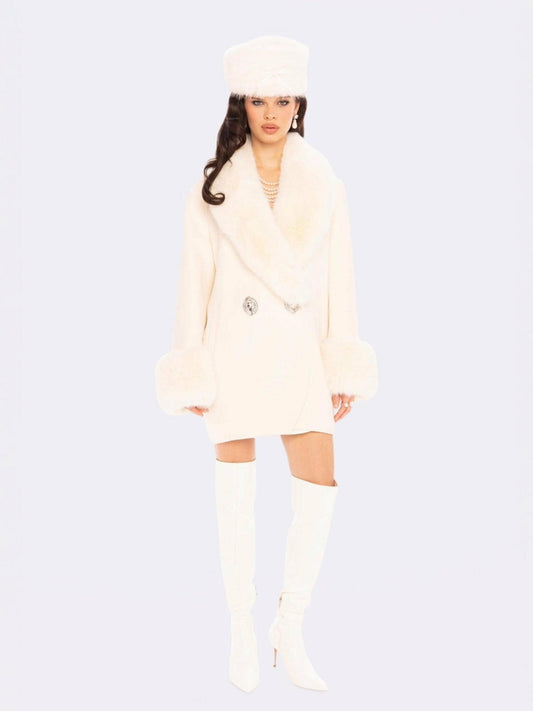 Nana Jacqueline Althea Faux Fur Collar Cocoon Coat: White Coat for Winter Party White