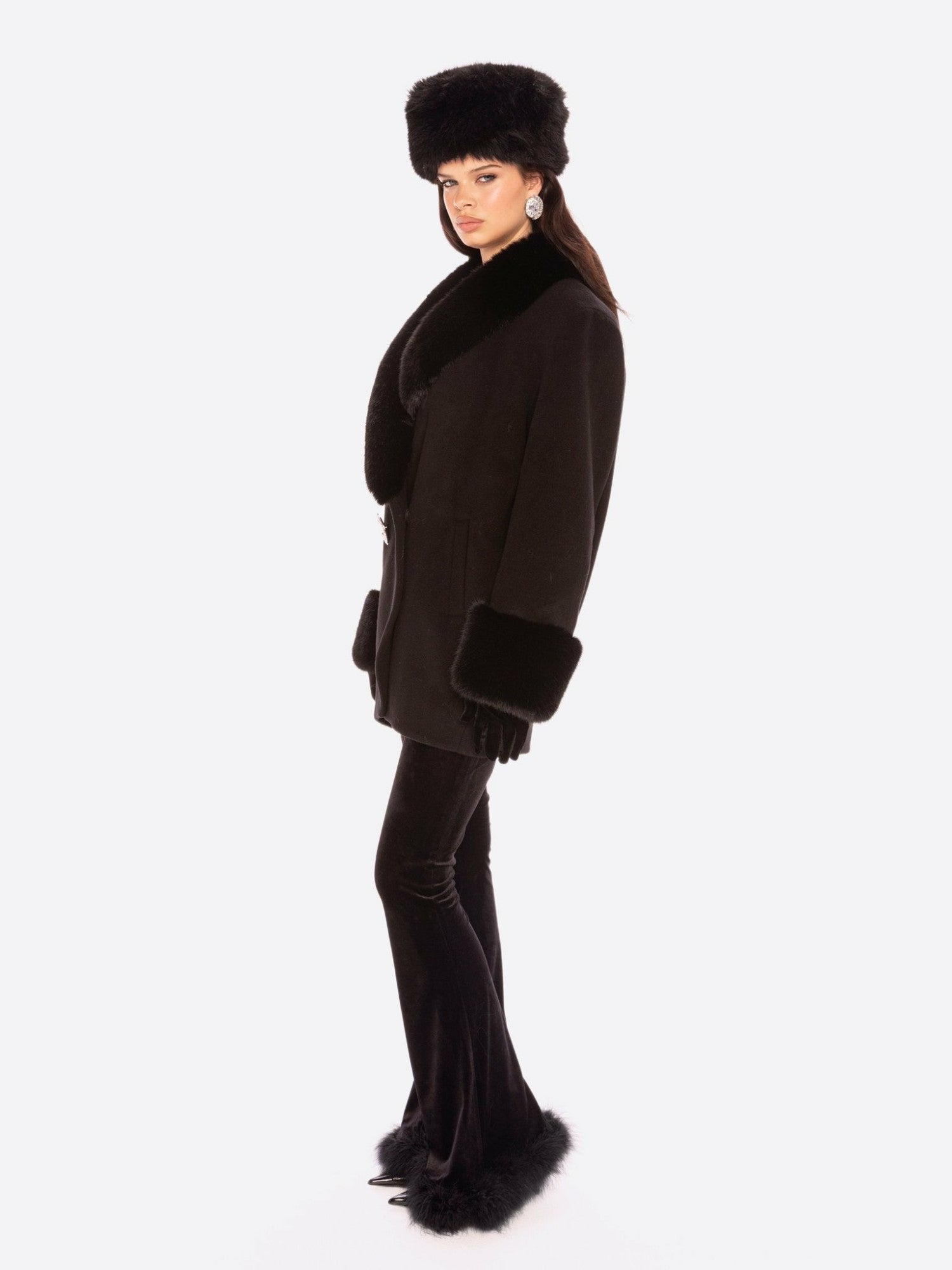 Nana Jacqueline Althea Faux Fur Collar Cocoon Coat: Black Coat for Winter Evening Event Black