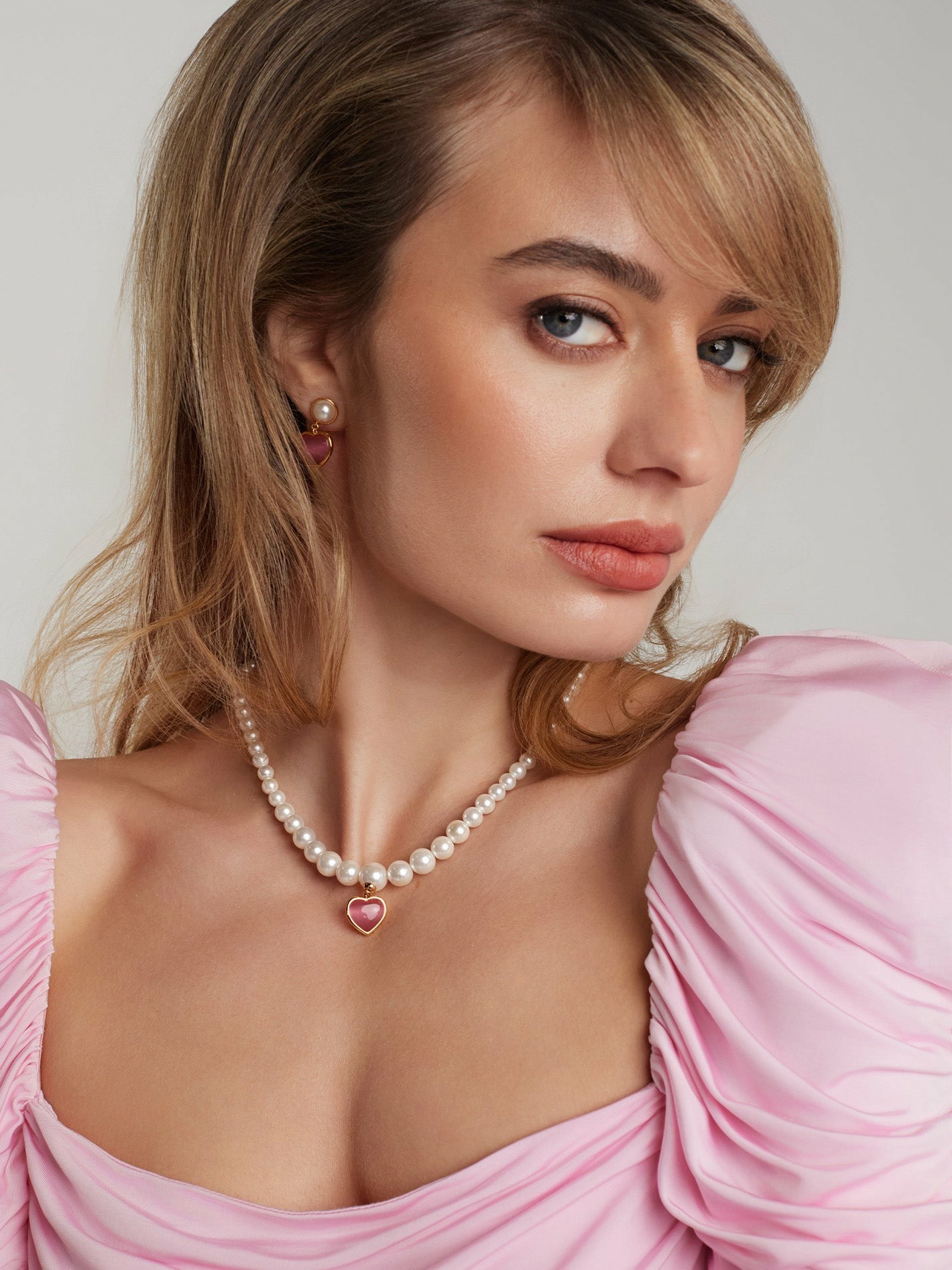 Nana Jacqueline Lisette Heart Necklace: Pearl Necklace for Valentine's Day Pink