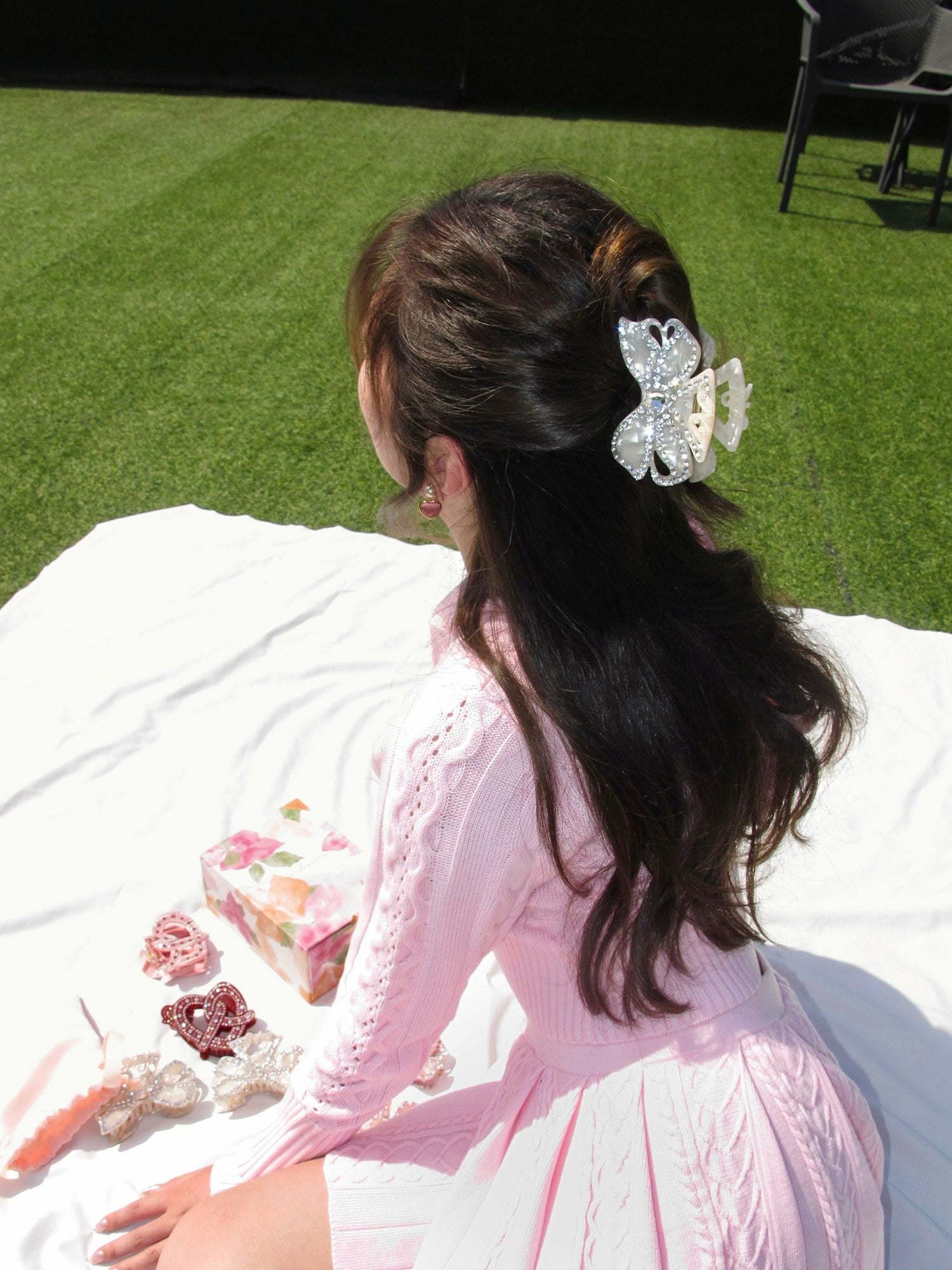 Nana Jacqueline Ariella Hair Clip: White Hair Clip for Bridal Shower White