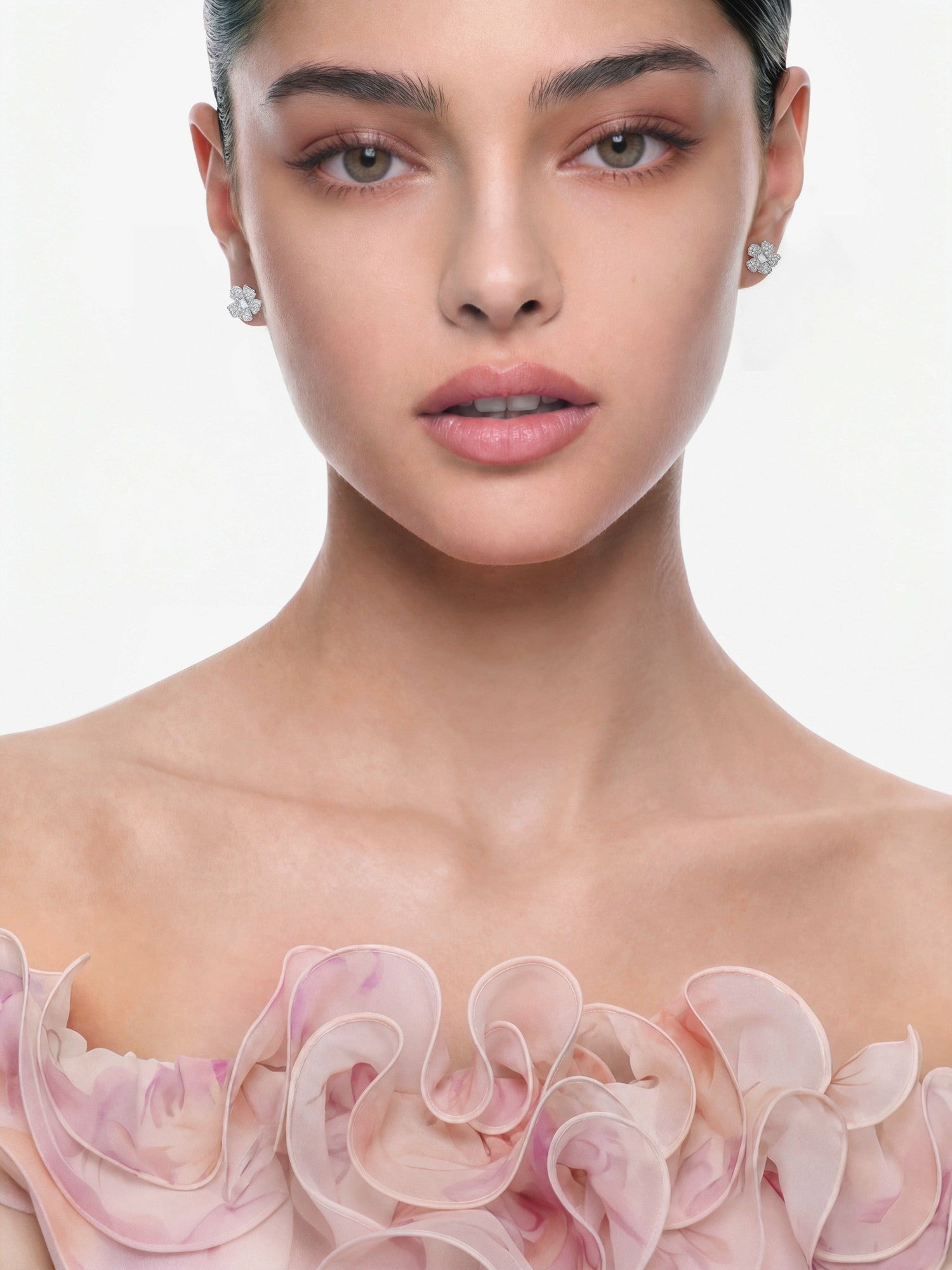 Nana Jacqueline Odessa Floral Crystal White Earrings White