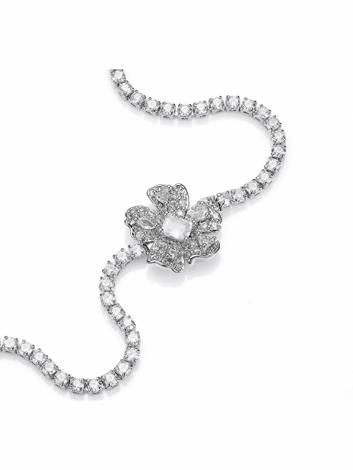Nana Jacqueline Soleil Floral Crystal White Bracelet White