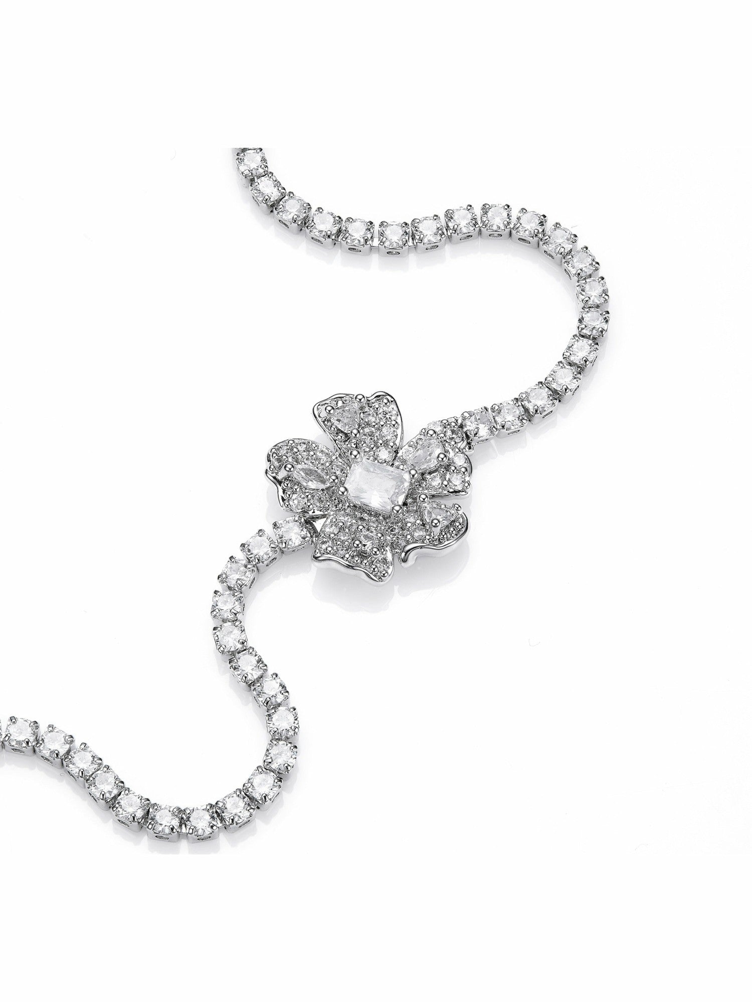 Nana Jacqueline Soleil Floral Crystal White Bracelet White