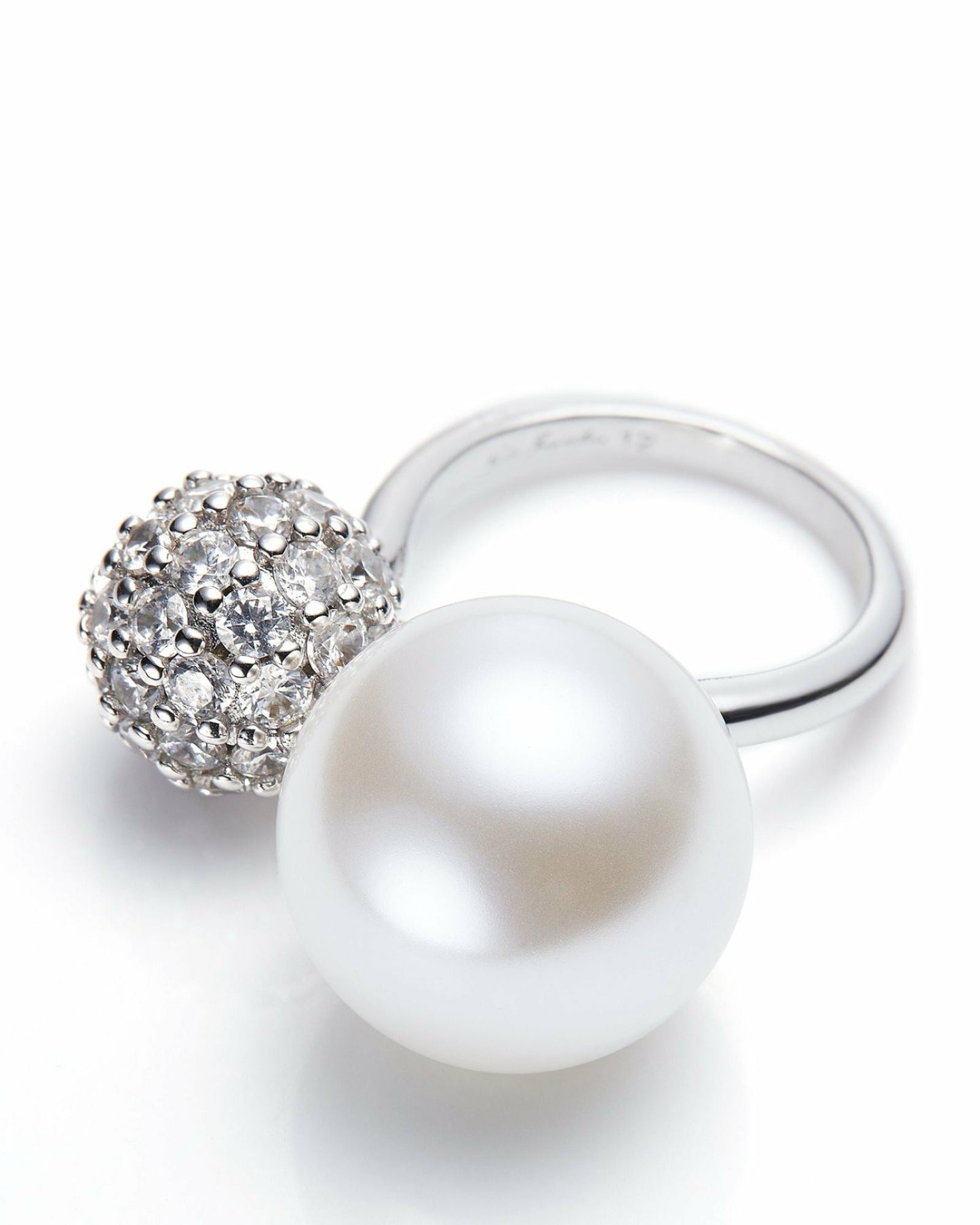 Nana Jacqueline Elegance in Pearl: White Jewelry Set for Mother's Day Gift White