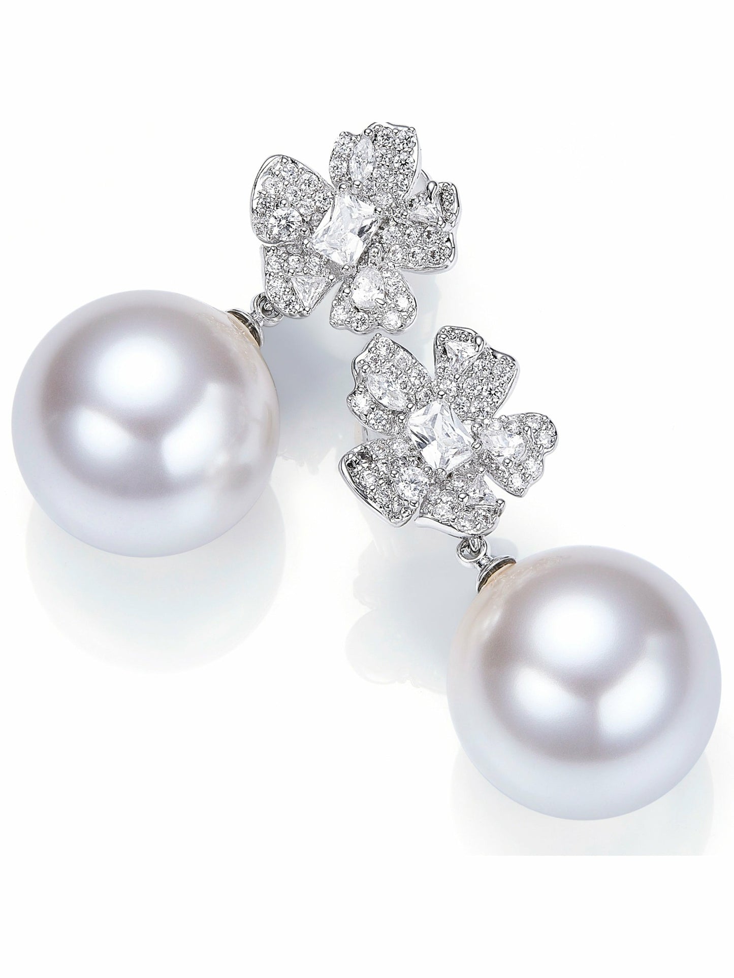 Nana Jacqueline Winslet Pearl Drop White Earrings White