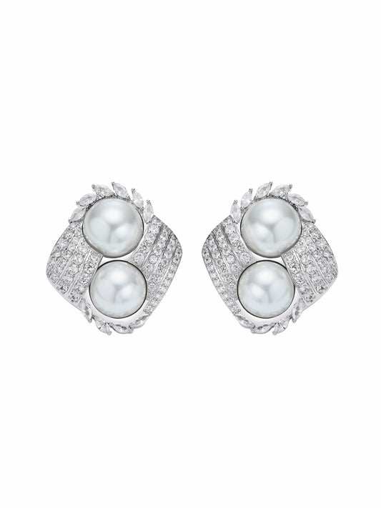 Nana Jacqueline Amoura Double Pearl White Earrings White