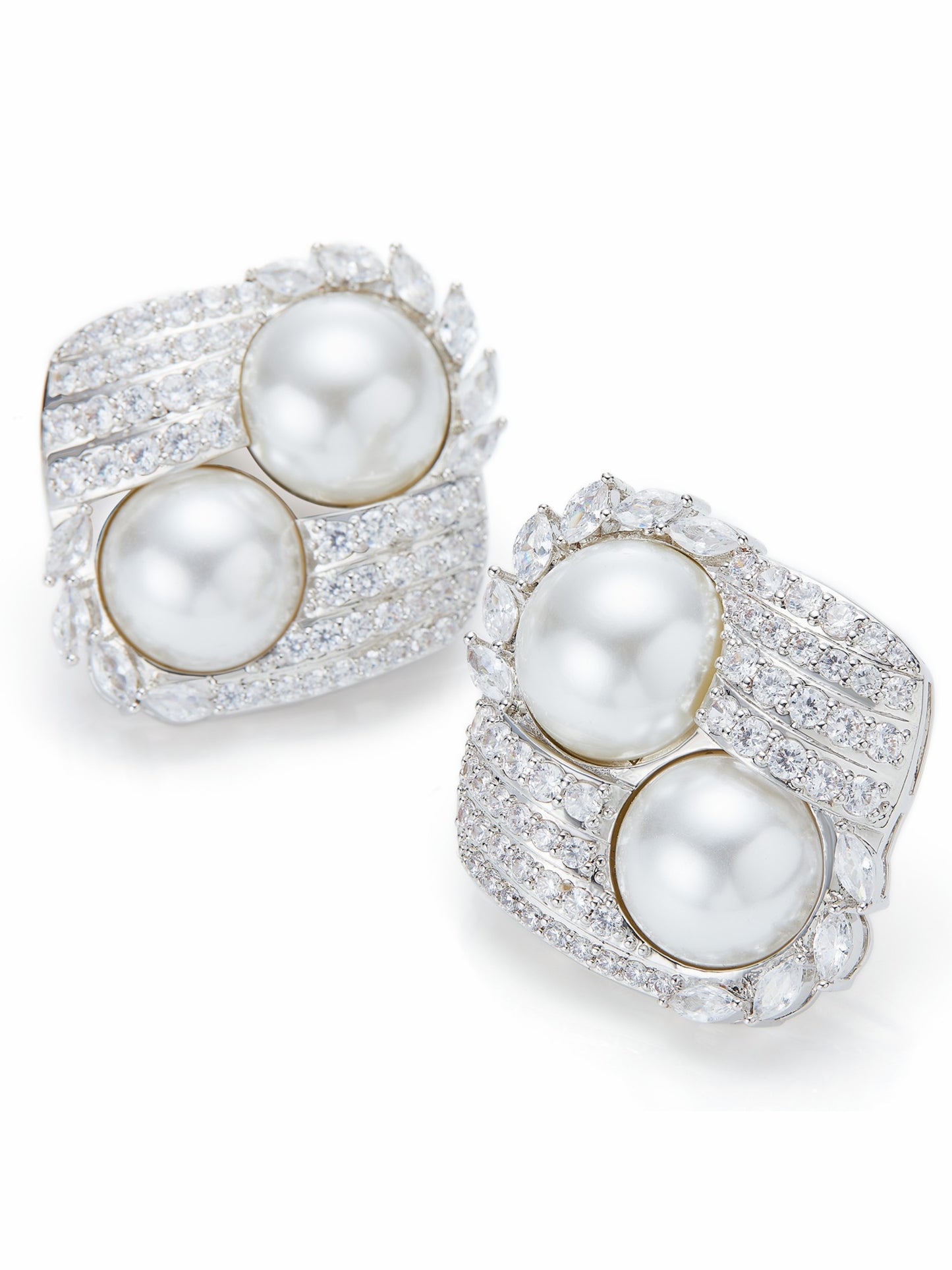 Nana Jacqueline Amoura Double Pearl White Earrings White
