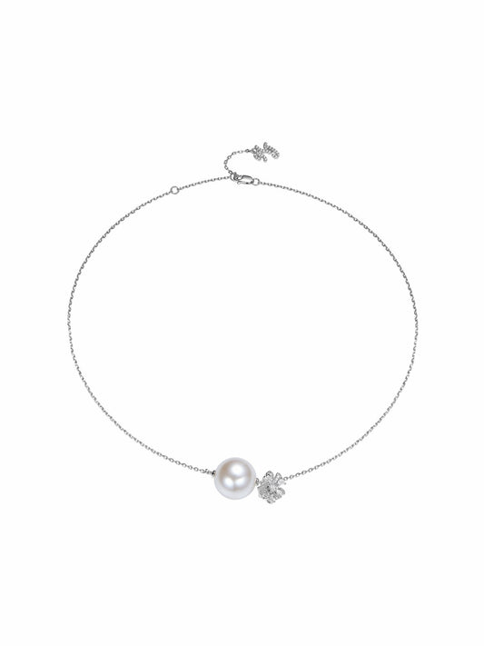 Nana Jacqueline Lovelle Floral Pearl White Necklace White