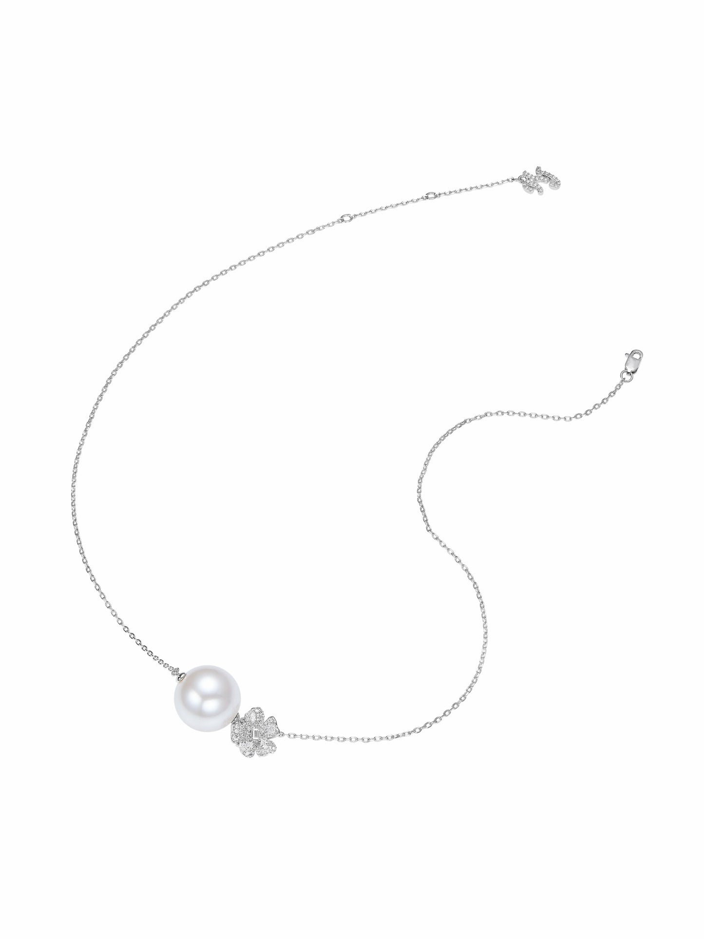 Nana Jacqueline Lovelle Floral Pearl White Necklace White