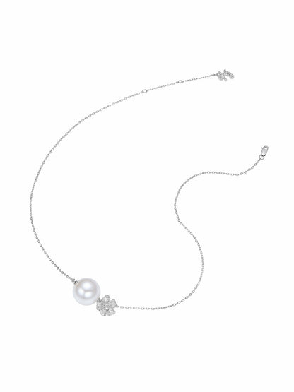 Nana Jacqueline Lovelle Floral Pearl White Necklace White