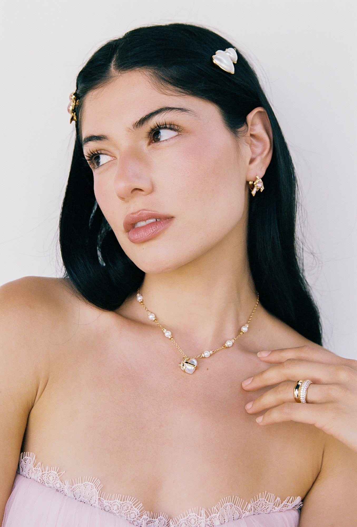 Nana Jacqueline Amor Necklace: White Pearl Necklace for Bridal Shower White