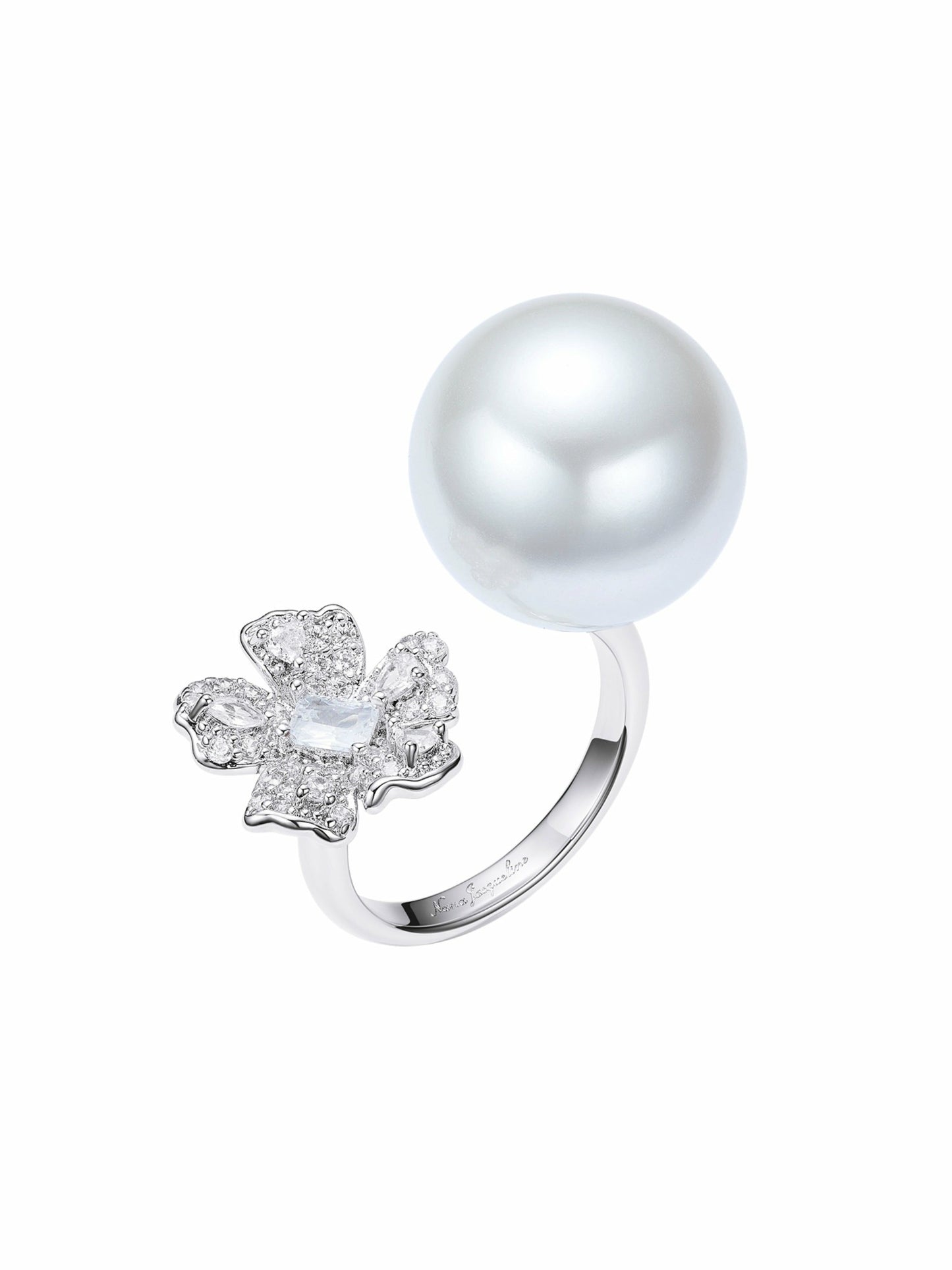 Nana Jacqueline Celina Pearl Flower White Ring White