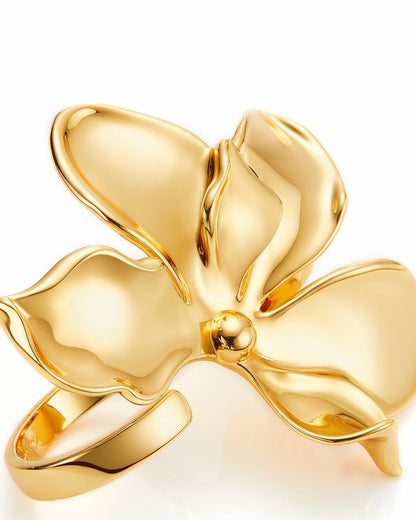 Nana Jacqueline Marlene Ring: Gold Flower Ring for Cocktail Party Gold