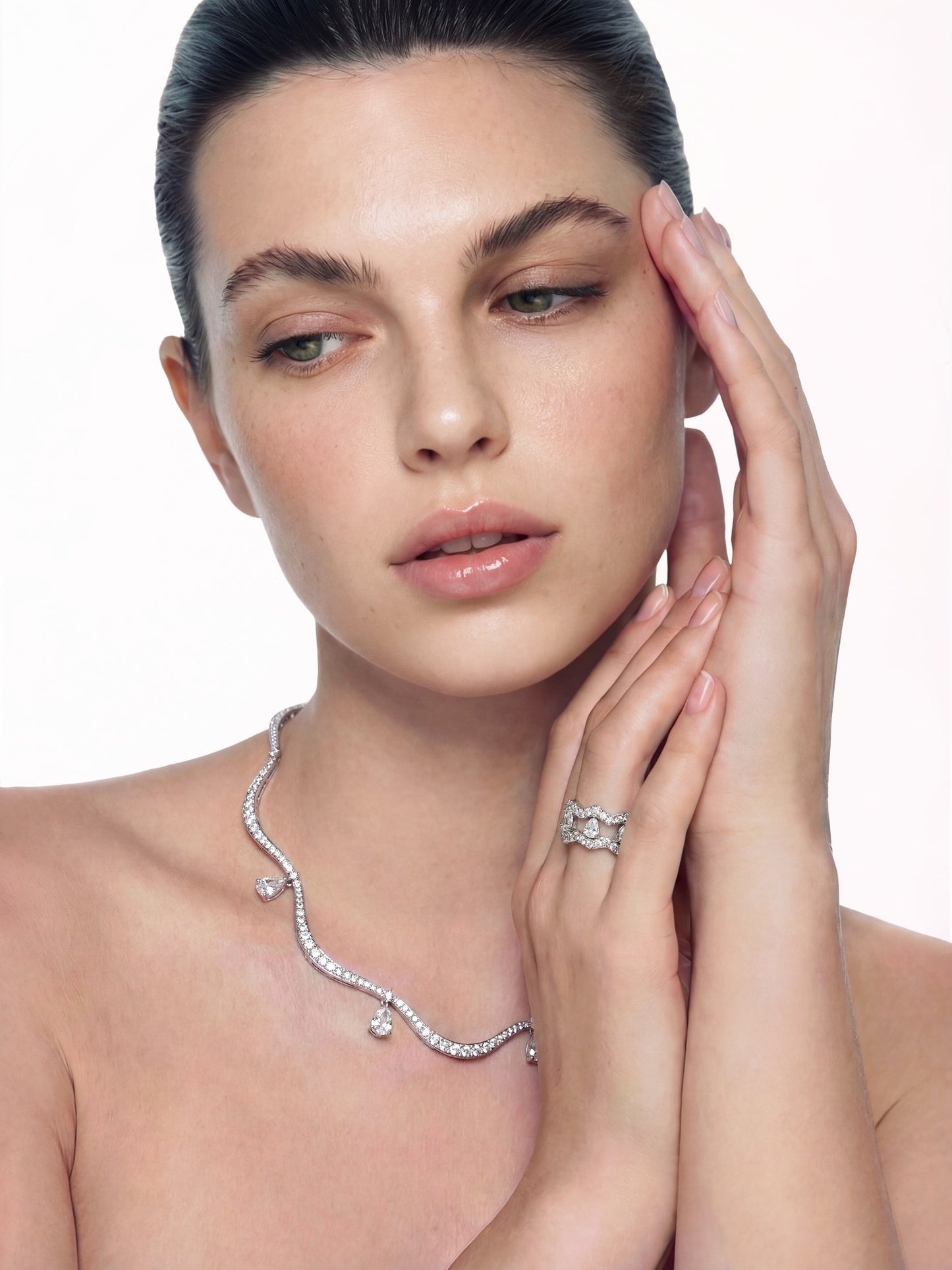 Nana Jacqueline Yvette Stackable Pear-Cut Crystal Ring Set White