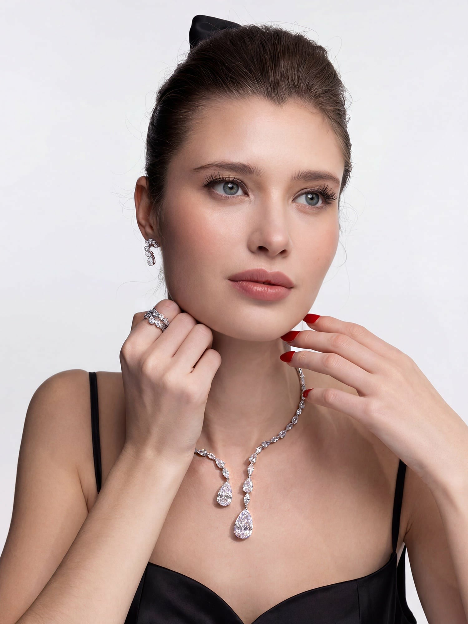 Nana Jacqueline Mirabelle Teardrop Ring: Silver Ring for Cocktail Party Silver