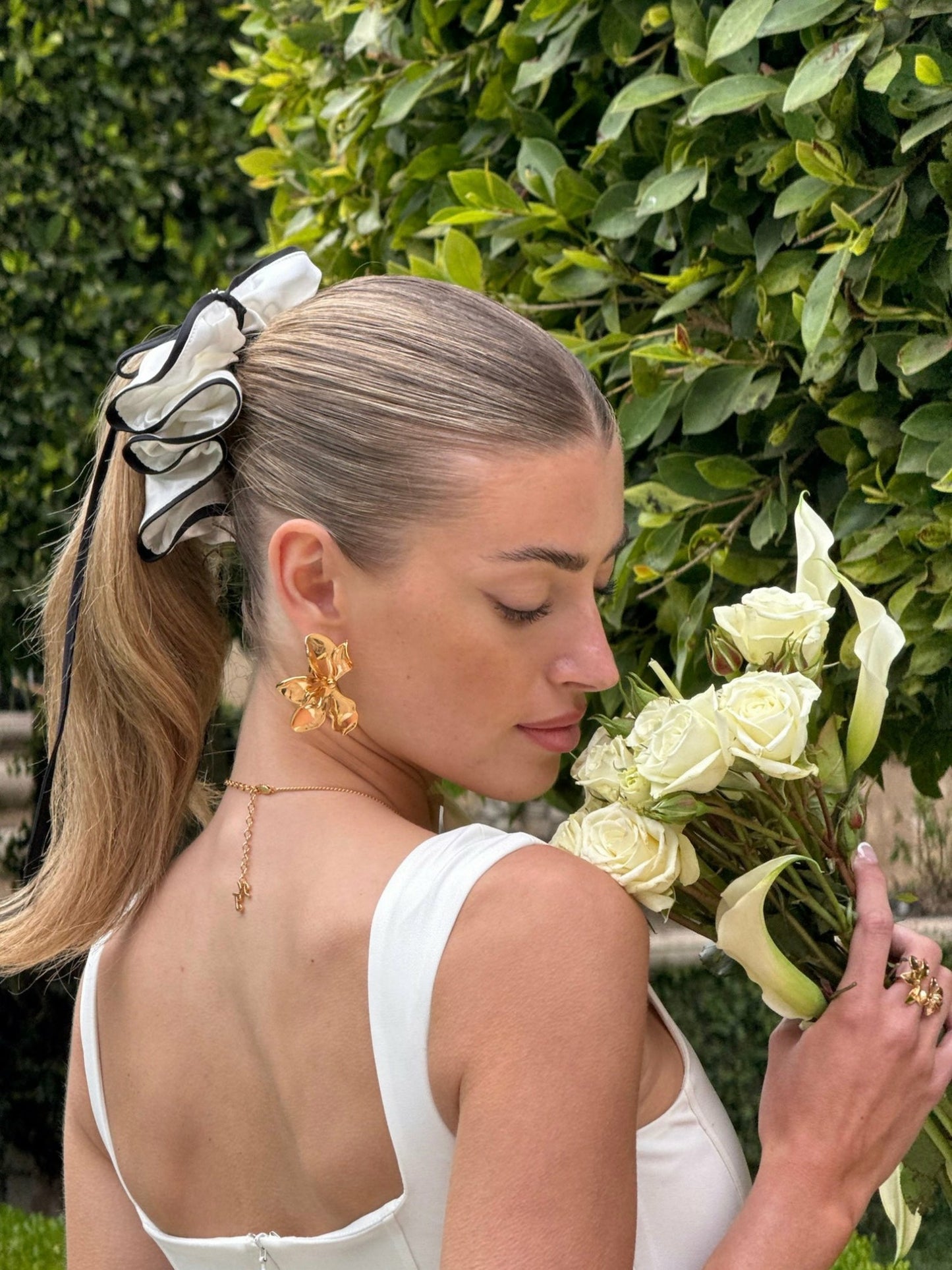 Nana Jacqueline Marlene Scrunchie: White Scrunchie for Bridal Shower White