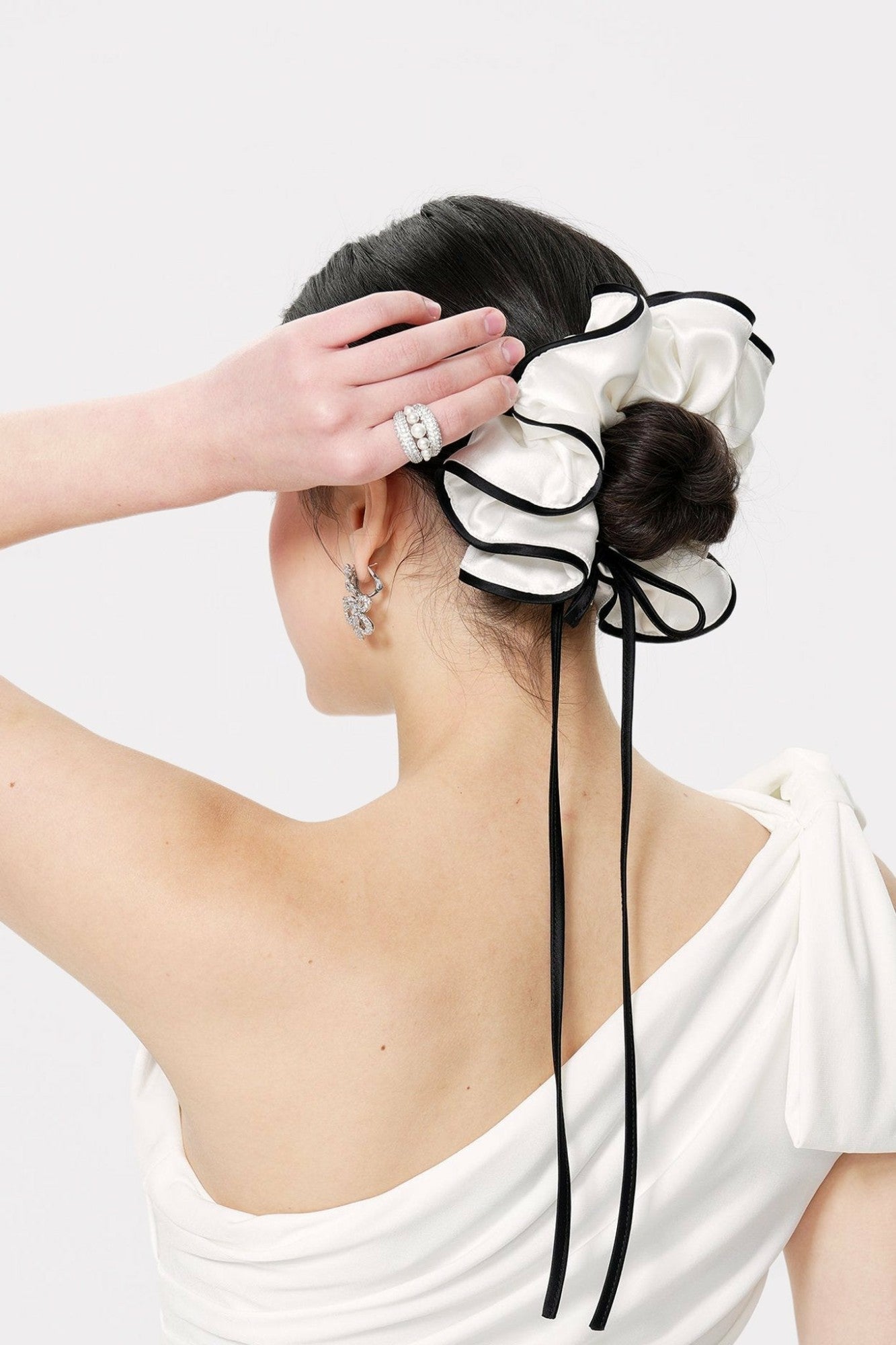 Nana Jacqueline Marlene Scrunchie: White Scrunchie for Bridal Shower White