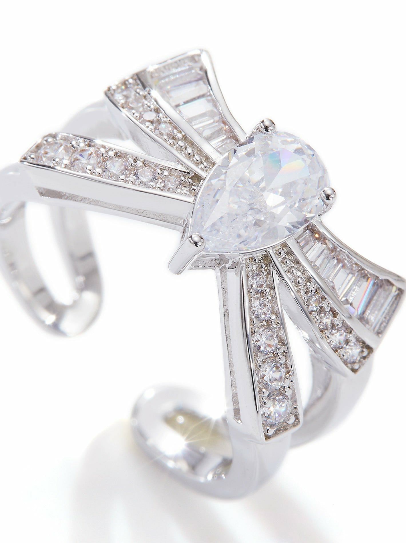Nana Jacqueline Claira Ring: White Ring for Engagement Party White