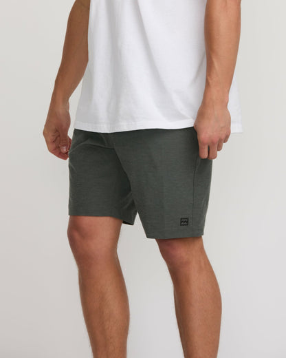 Billabong Crossfire Submersible 19" Hybrid Shorts - Asphalt