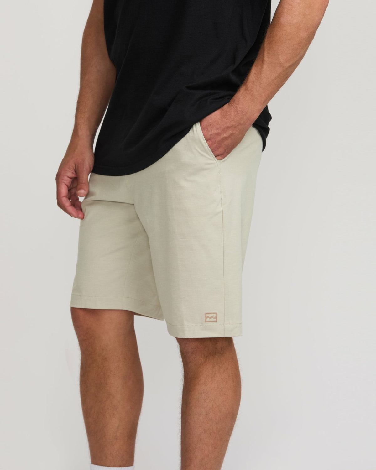 Billabong Crossfire Submersible 21" Hybrid Shorts - Bleached Sand