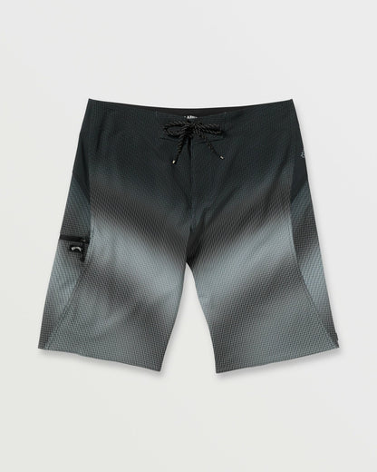 Billabong Fluid Pro Performance 21" Boardshorts - Black