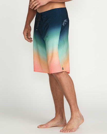 Billabong Fluid Pro Performance 21" Boardshorts - Multi