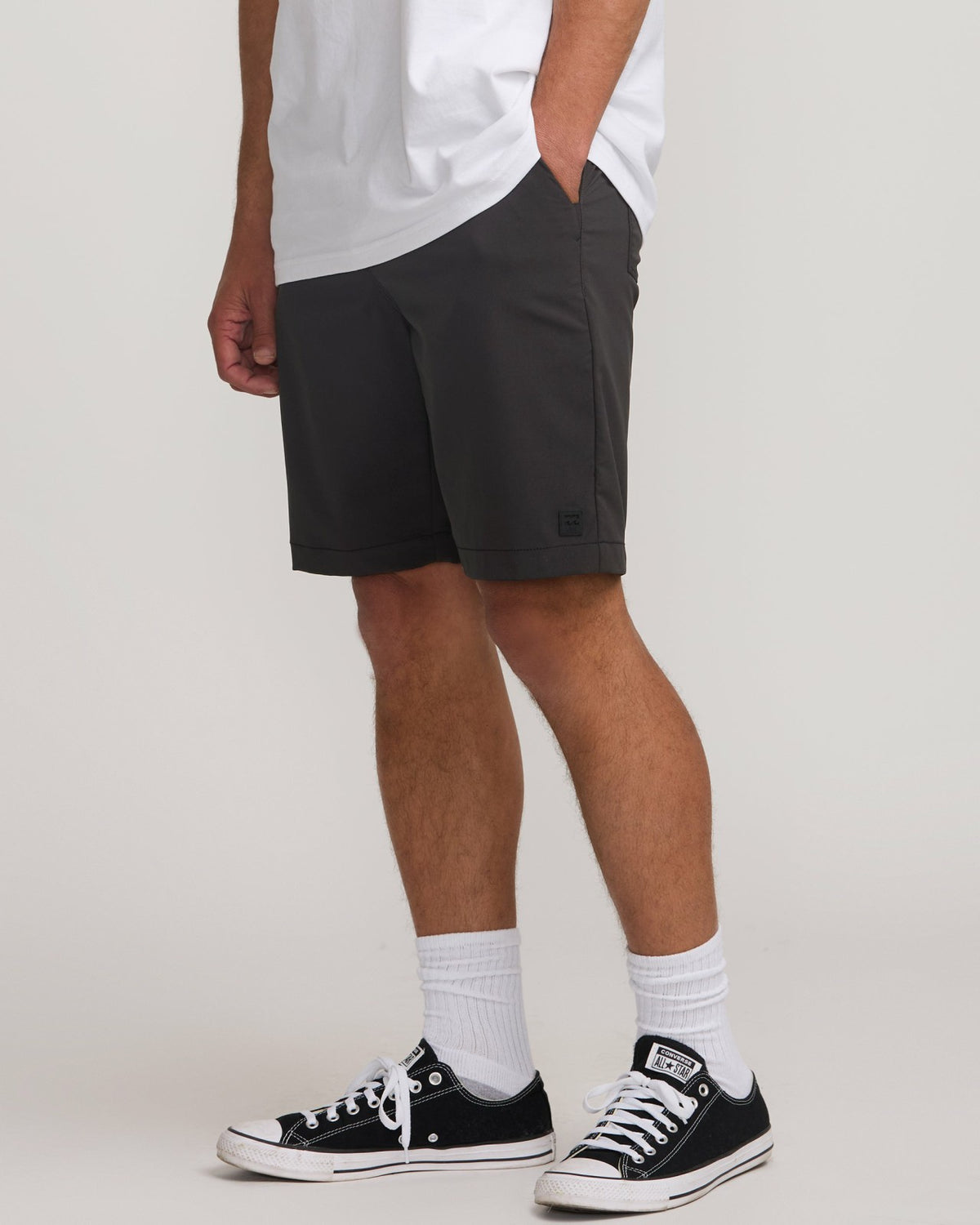 Billabong Surftrek Journey 20" Hybrid Shorts - Black