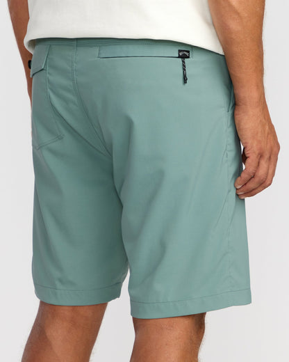 Billabong Surftrek Journey 20" Hybrid Shorts - Sea Blue