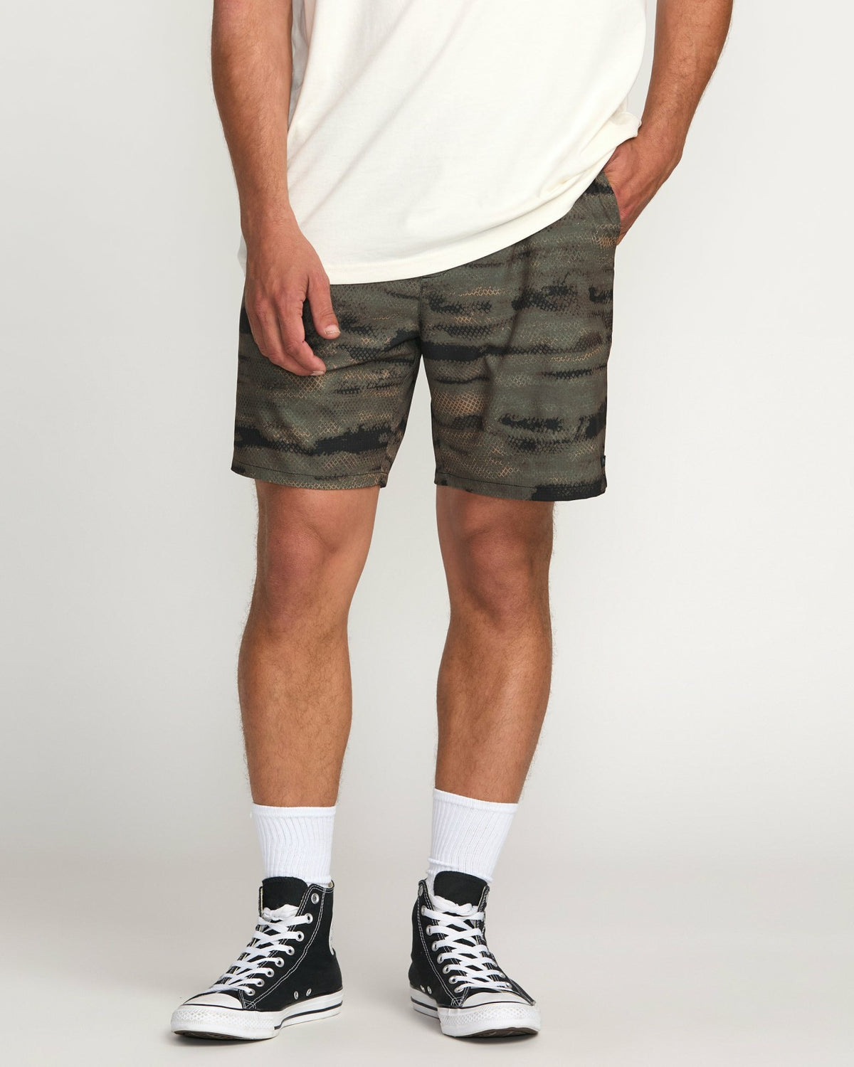 Billabong Surftrek Perforated Elastic 17" Hybrid Shorts - Dark Military