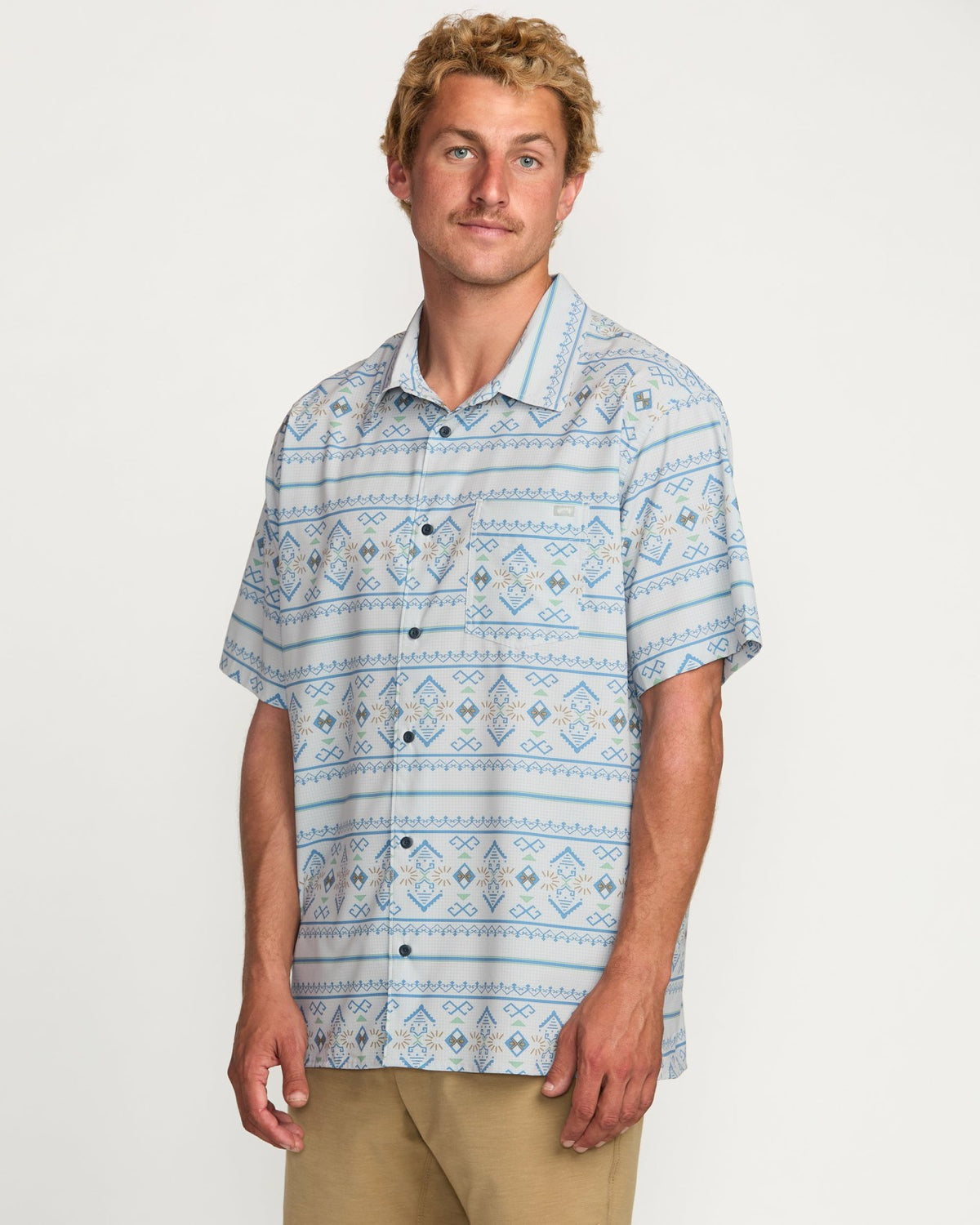 Billabong Surftrek Perf Short Sleeve Shirt - Alloy