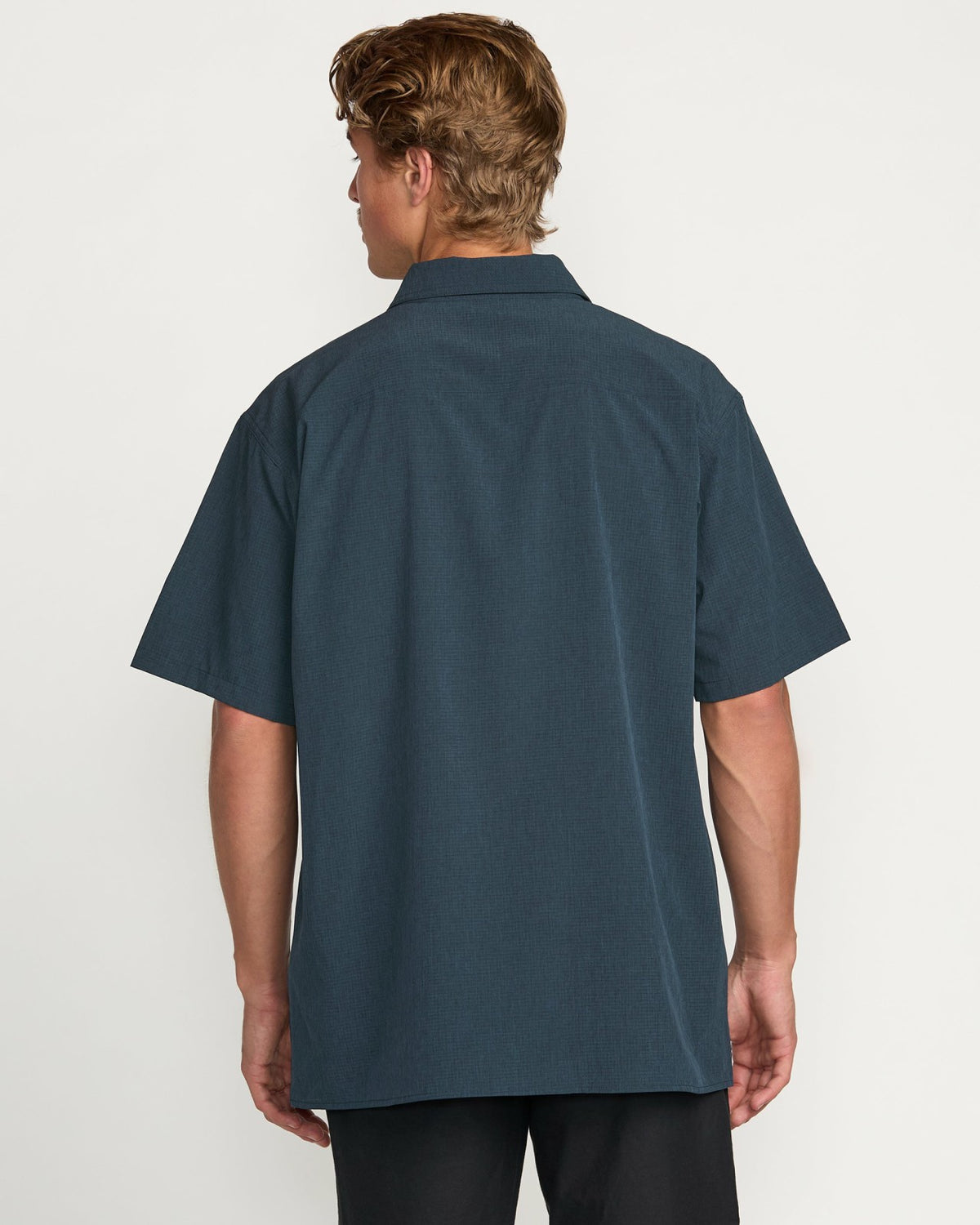 Billabong Surftrek Perf Short Sleeve Shirt - Navy
