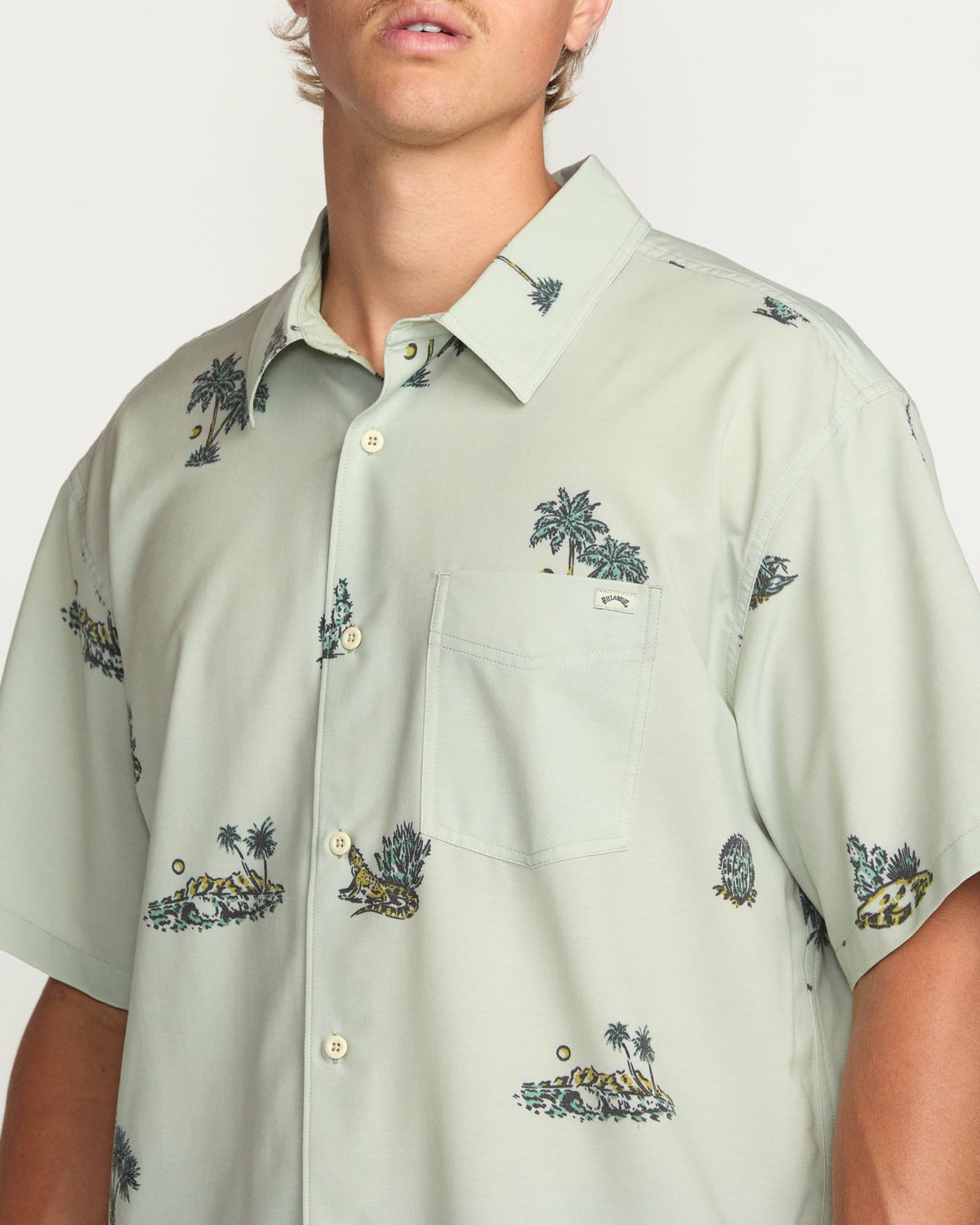 Billabong Surftrek Transit Short Sleeve Shirt - Chino